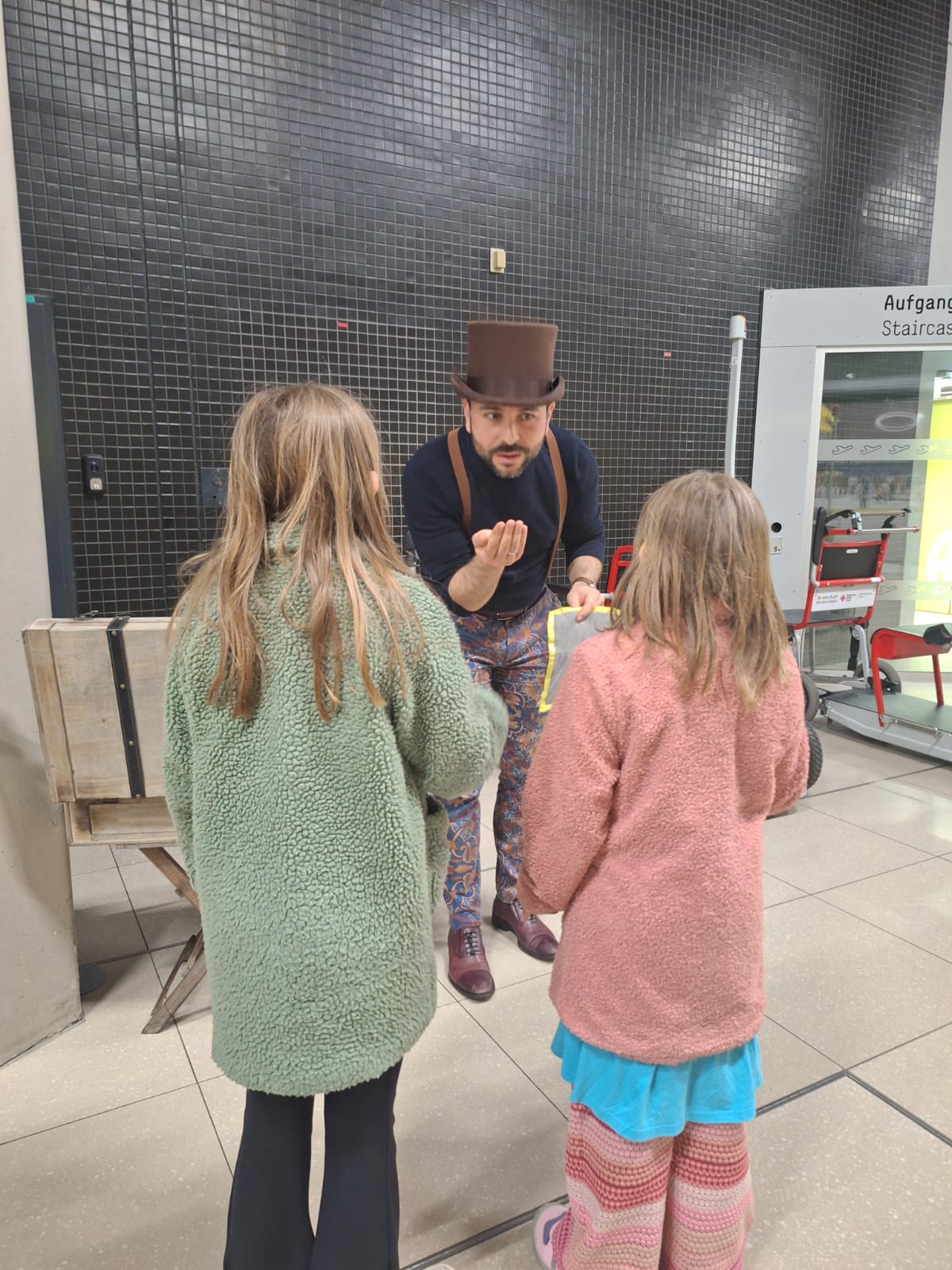 Kinderzauberer Mr.Magic bei einer Zaubershow für Kinder in Essen
