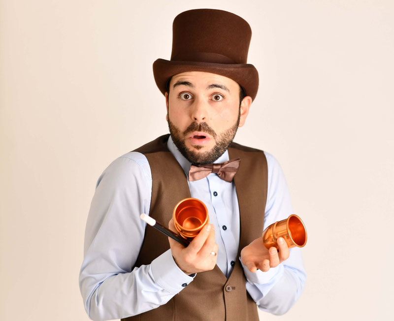 Zauberworkshop für ältere Kinder bei einem Kindergeburtstag mit Mr.Magic